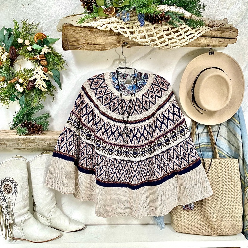 Wool blend poncho knit sweater w Aztec/southwestern/praire/fairisle/cottage vibe